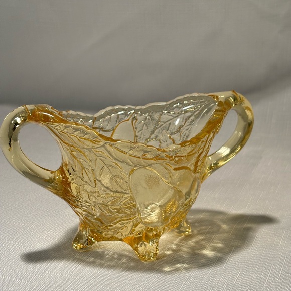 Vintage Indiana Glass Yellow Sweet Pear Sugar & Creamer - Picture 3 of 7